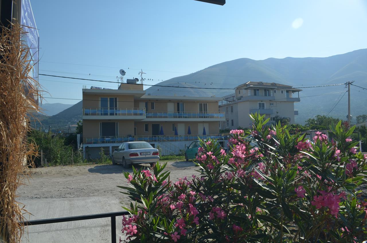 Vila Hadhri Borsh Esterno foto