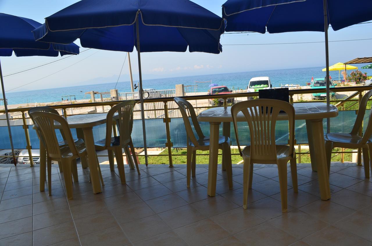 Vila Hadhri Borsh Esterno foto