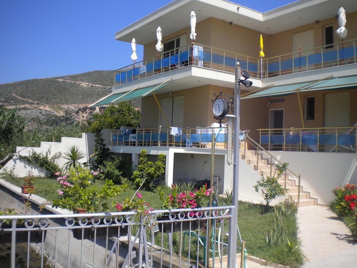 Vila Hadhri Borsh Esterno foto