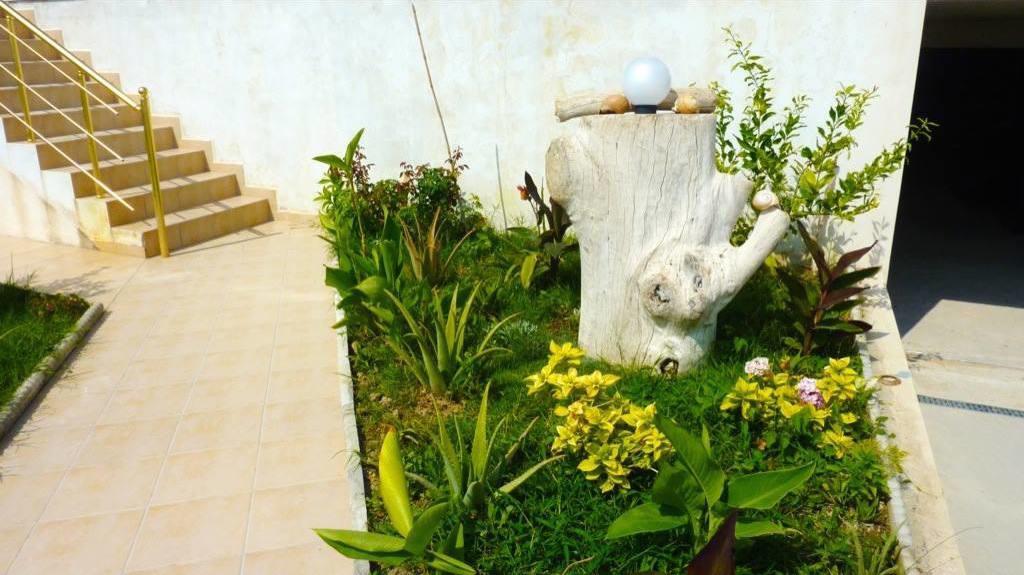 Vila Hadhri Borsh Esterno foto